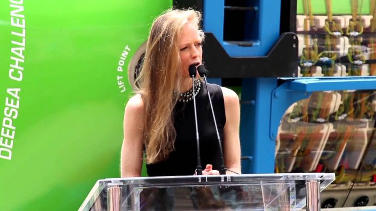 Suzy Amis