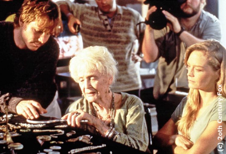 Suzy Amis