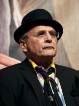 Sylvester McCoy