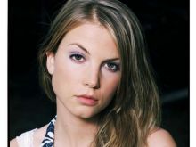 Sylvia Hoeks