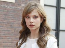 Sylvia Hoeks