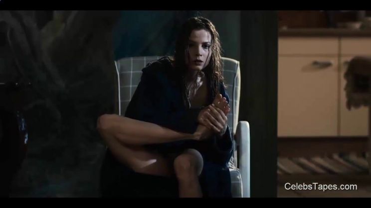 Sylvia Hoeks
