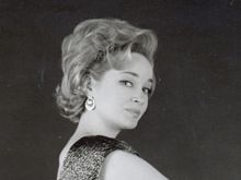 Sylvia Syms