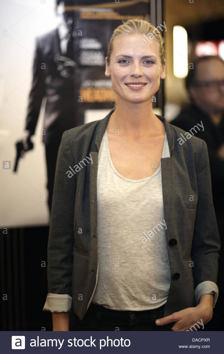 Synnøve Macody Lund