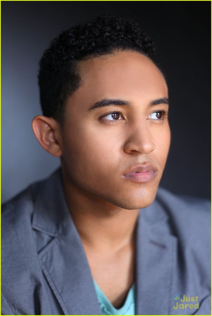 Tahj Mowry