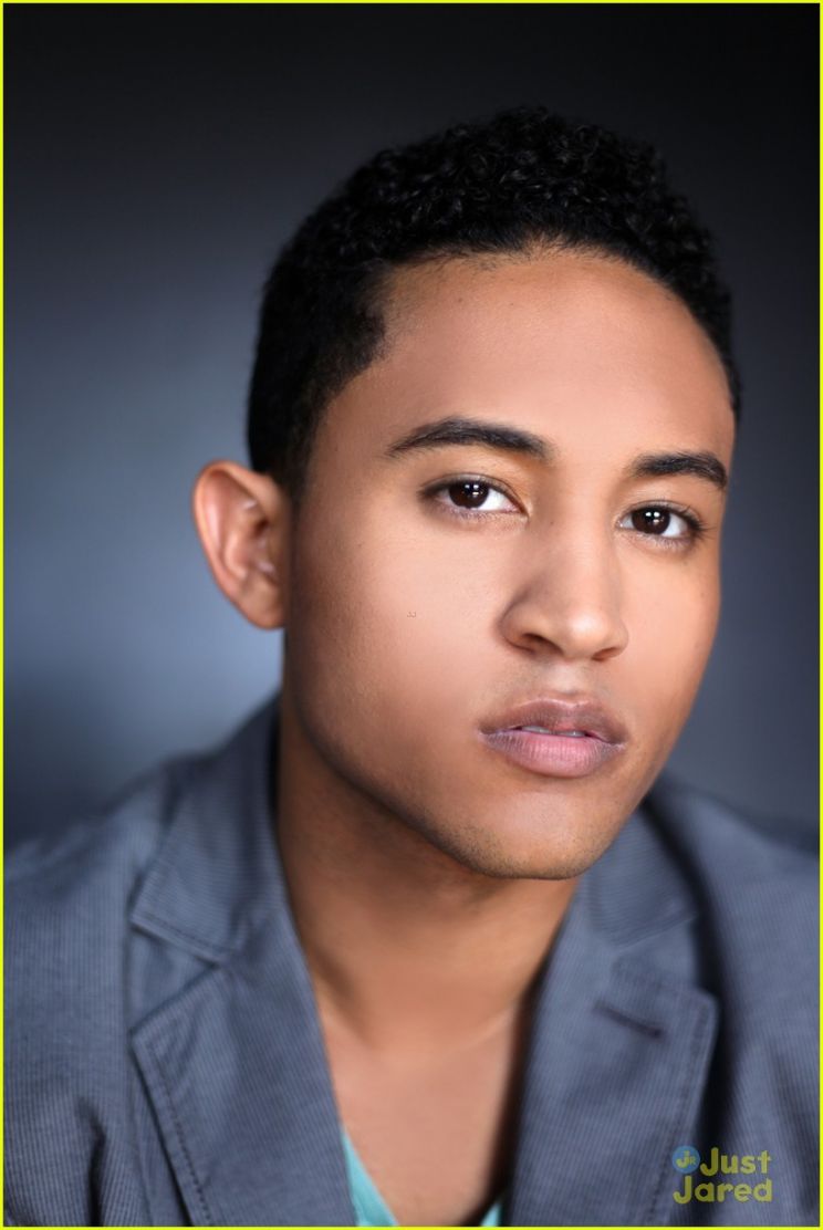 Tahj Mowry