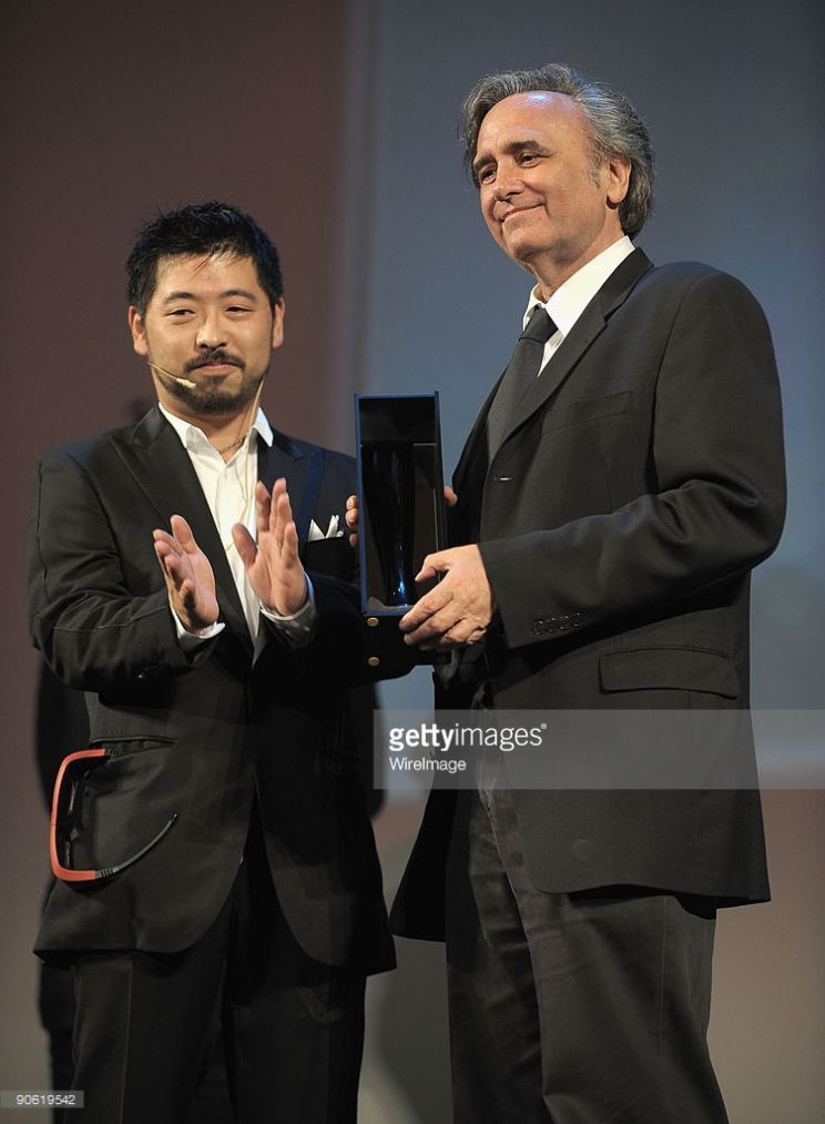 Takashi Shimizu