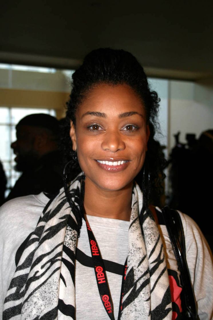 Tami Roman