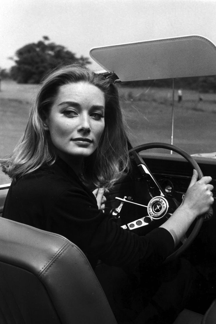 Tania Mallet