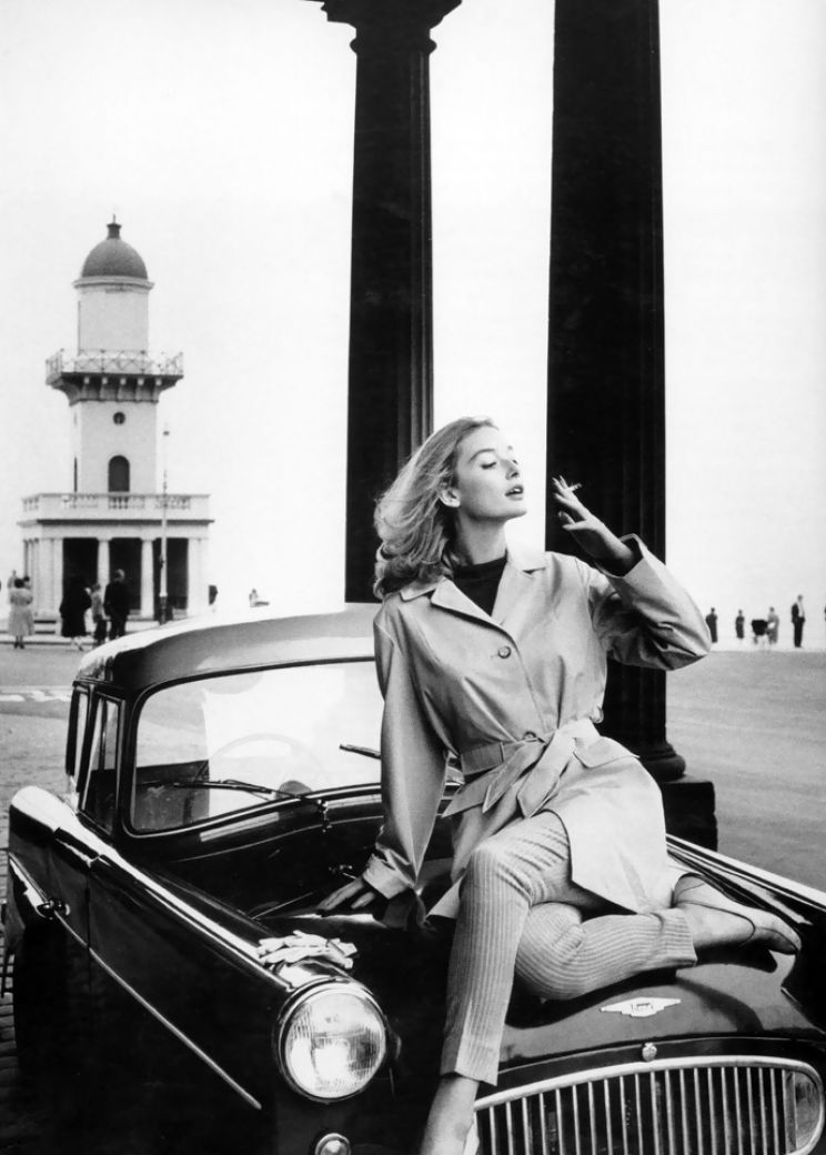 Tania Mallet