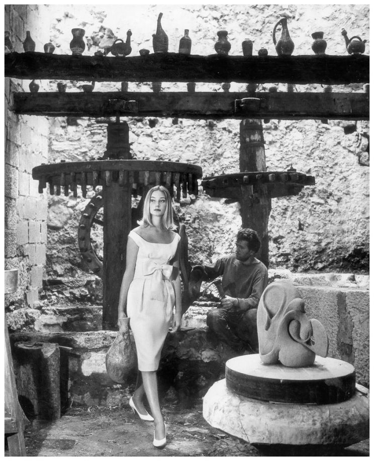 Tania Mallet