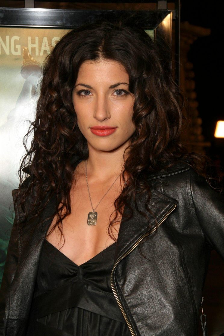 Tania Raymonde