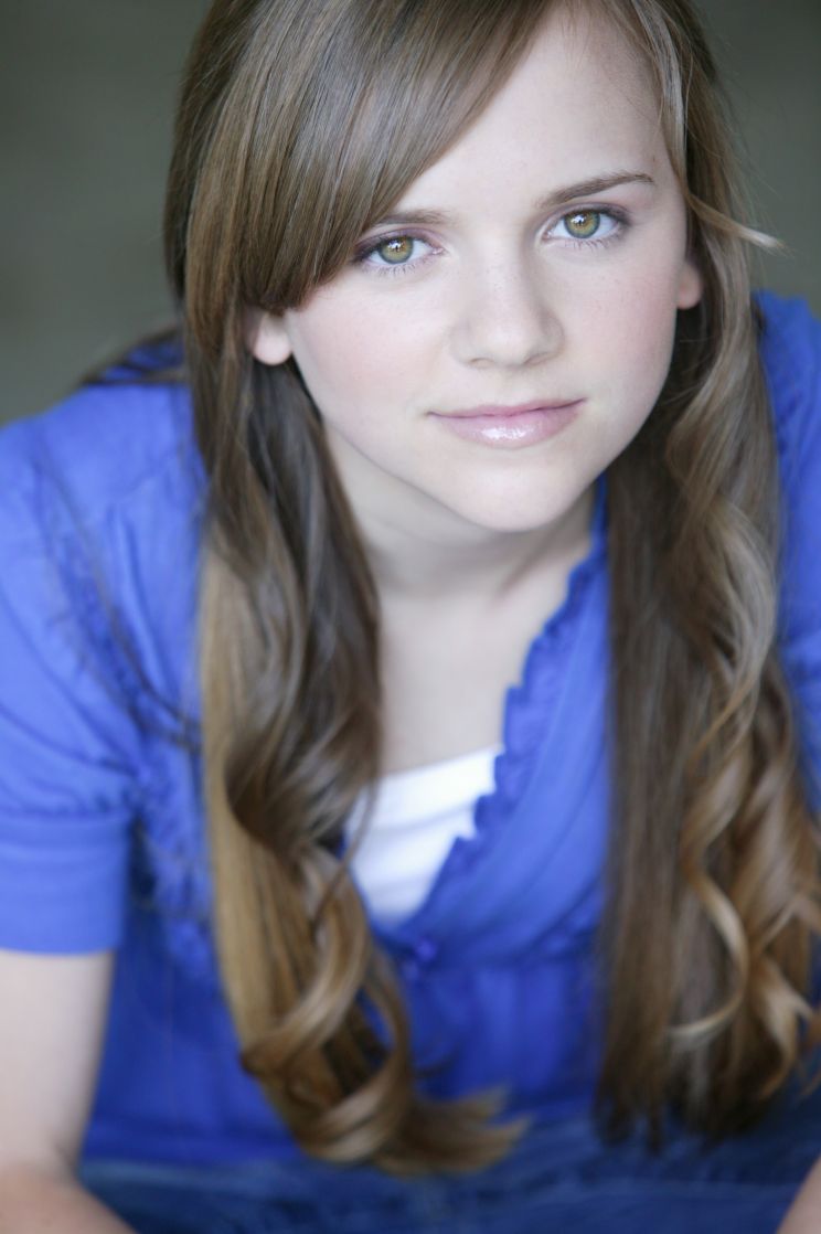Tara Lynne Barr