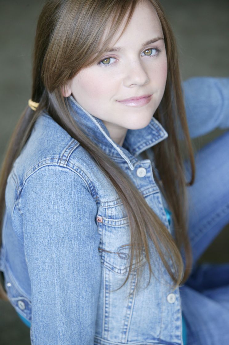 Tara Lynne Barr