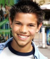 Taylor Lautner