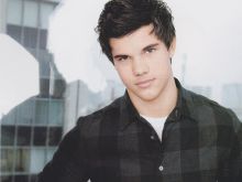 Taylor Lautner