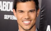 Taylor Lautner