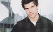 Taylor Lautner