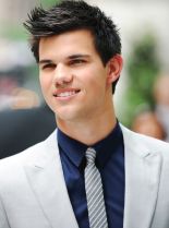 Taylor Lautner photo