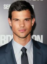 Taylor Lautner photo