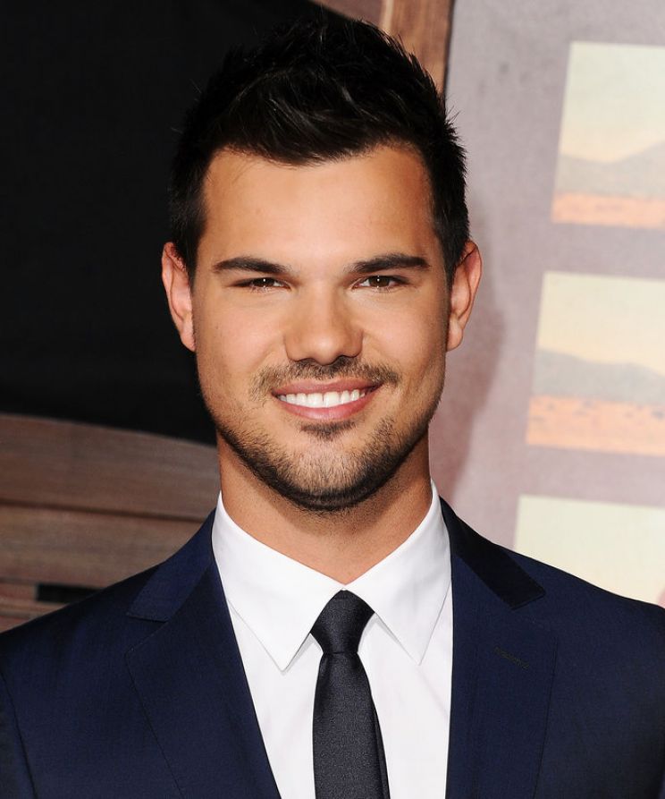 Taylor Lautner