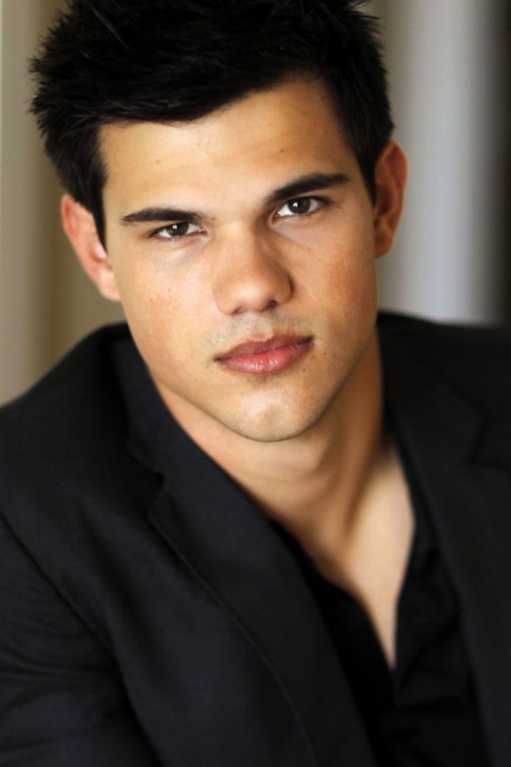 Taylor Lautner