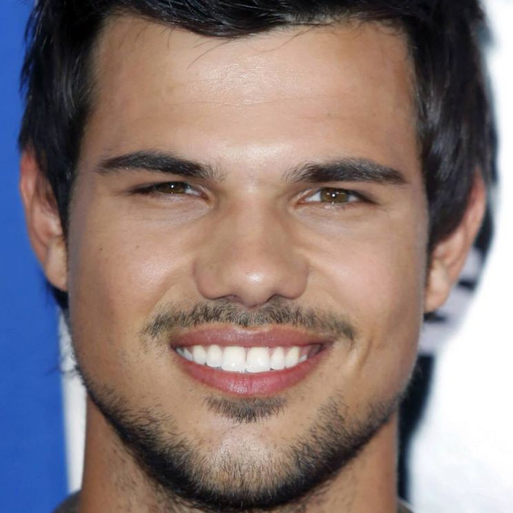 Taylor Lautner