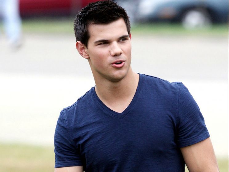 Taylor Lautner