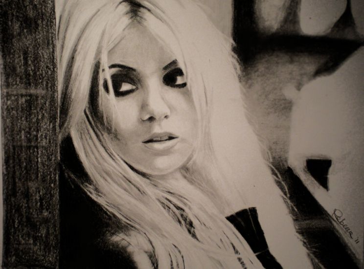 Taylor Momsen
