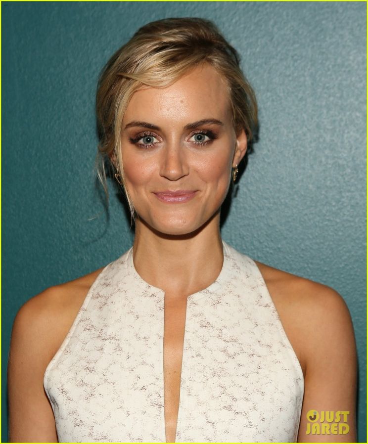 Taylor Schilling