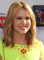 Taylor Spreitler photo