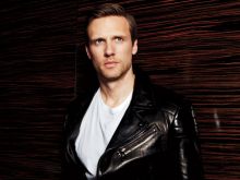 Teddy Sears