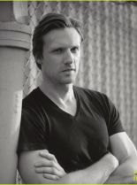 Teddy Sears