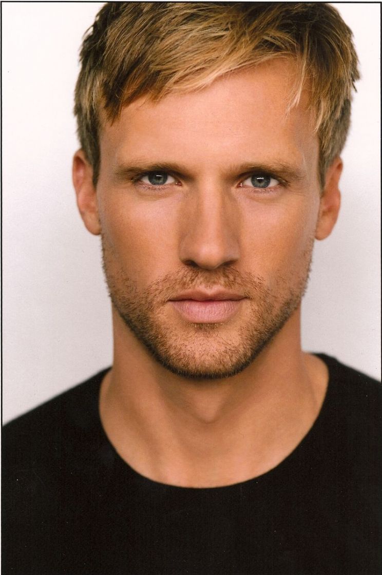 Teddy Sears