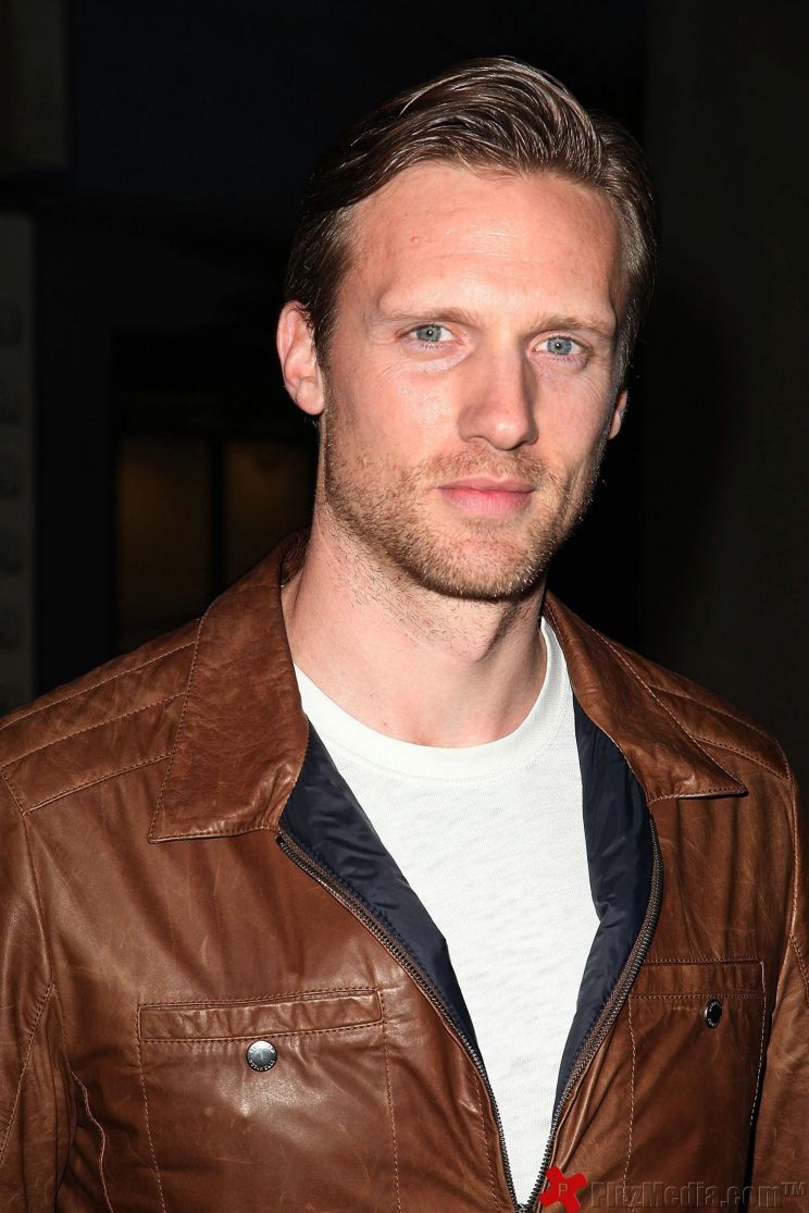 Teddy Sears