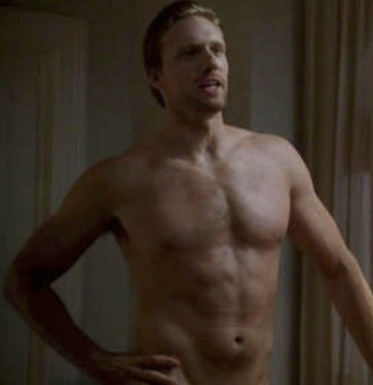 Teddy Sears