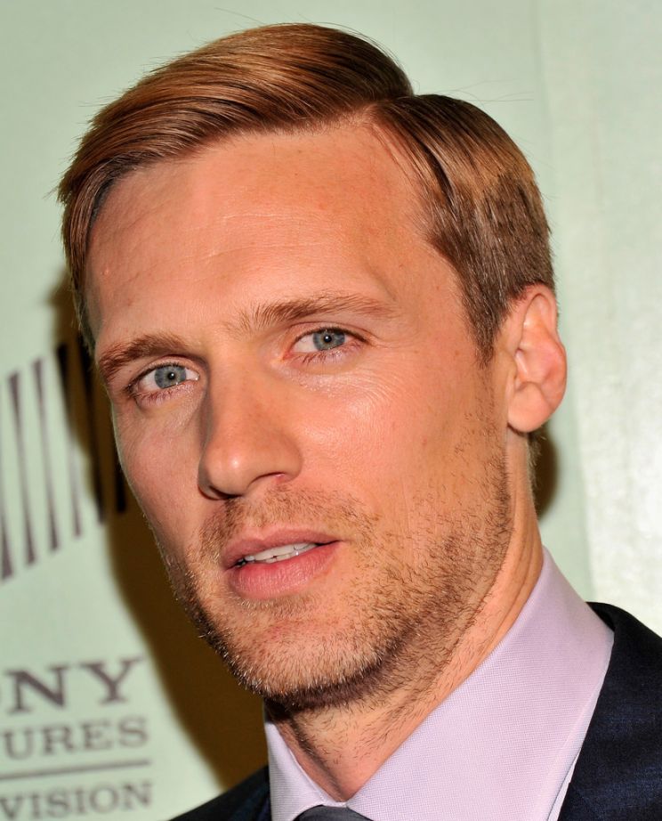 Teddy Sears