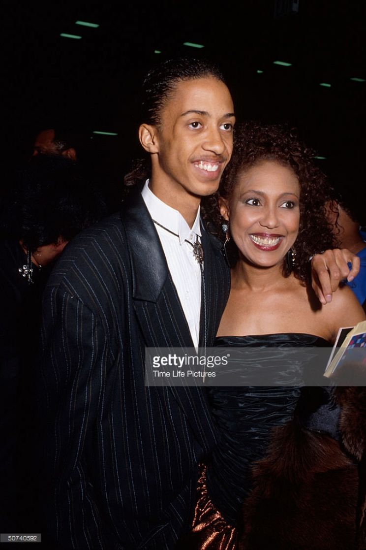 Telma Hopkins
