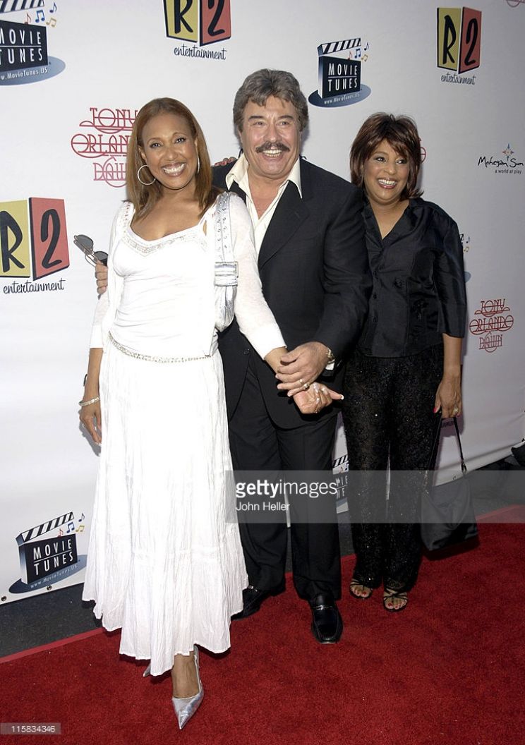 Telma Hopkins