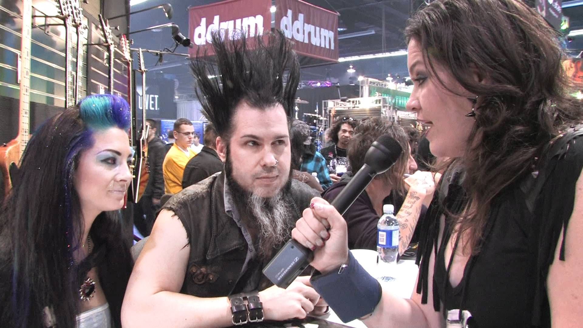 Wayne static жена