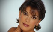 Teri Hatcher