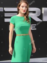 Teri Wyble #695766 picture (Portrait Medium)