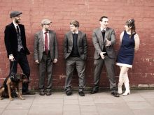 The Retrosettes photo