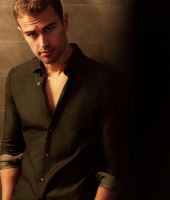 Theo James