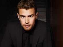 Theo James