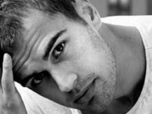 Theo James