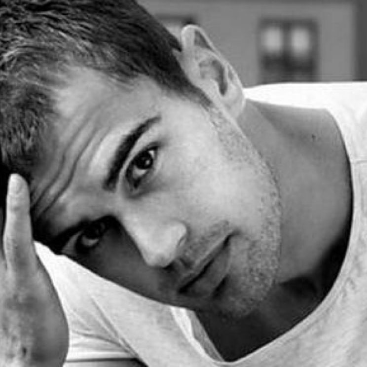 Theo James