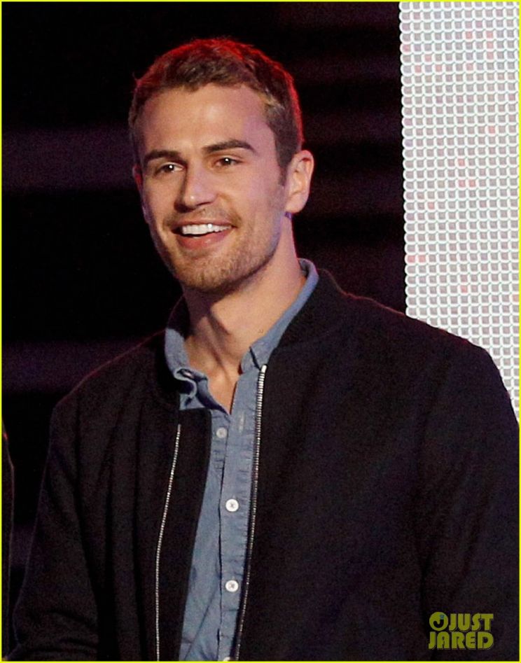 Theo James