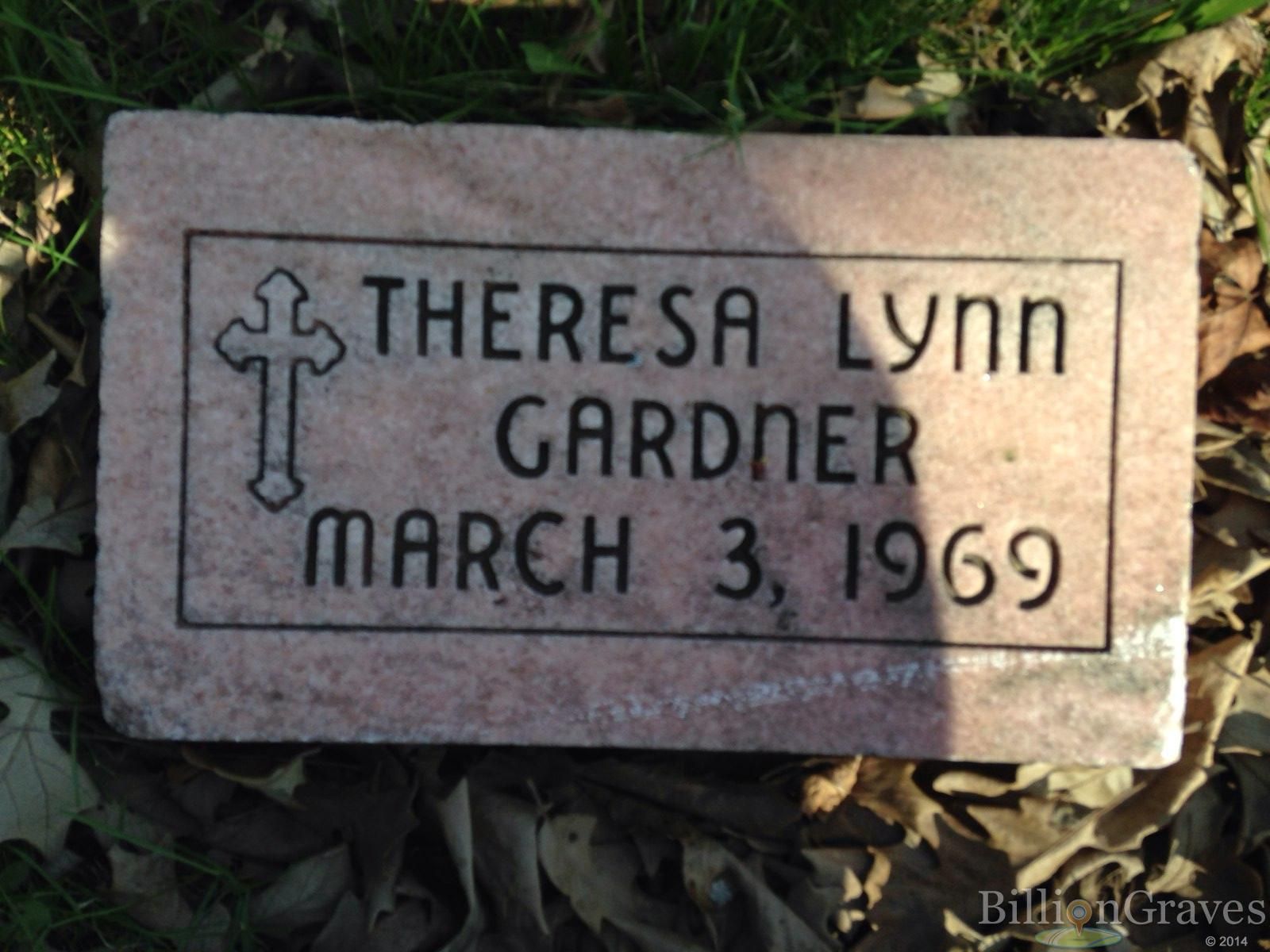 Pictures of Theresa Lynn