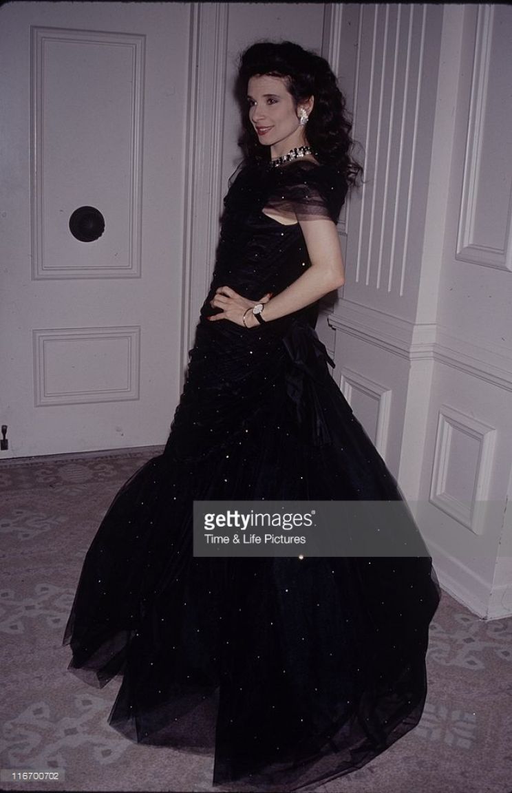 Theresa Saldana